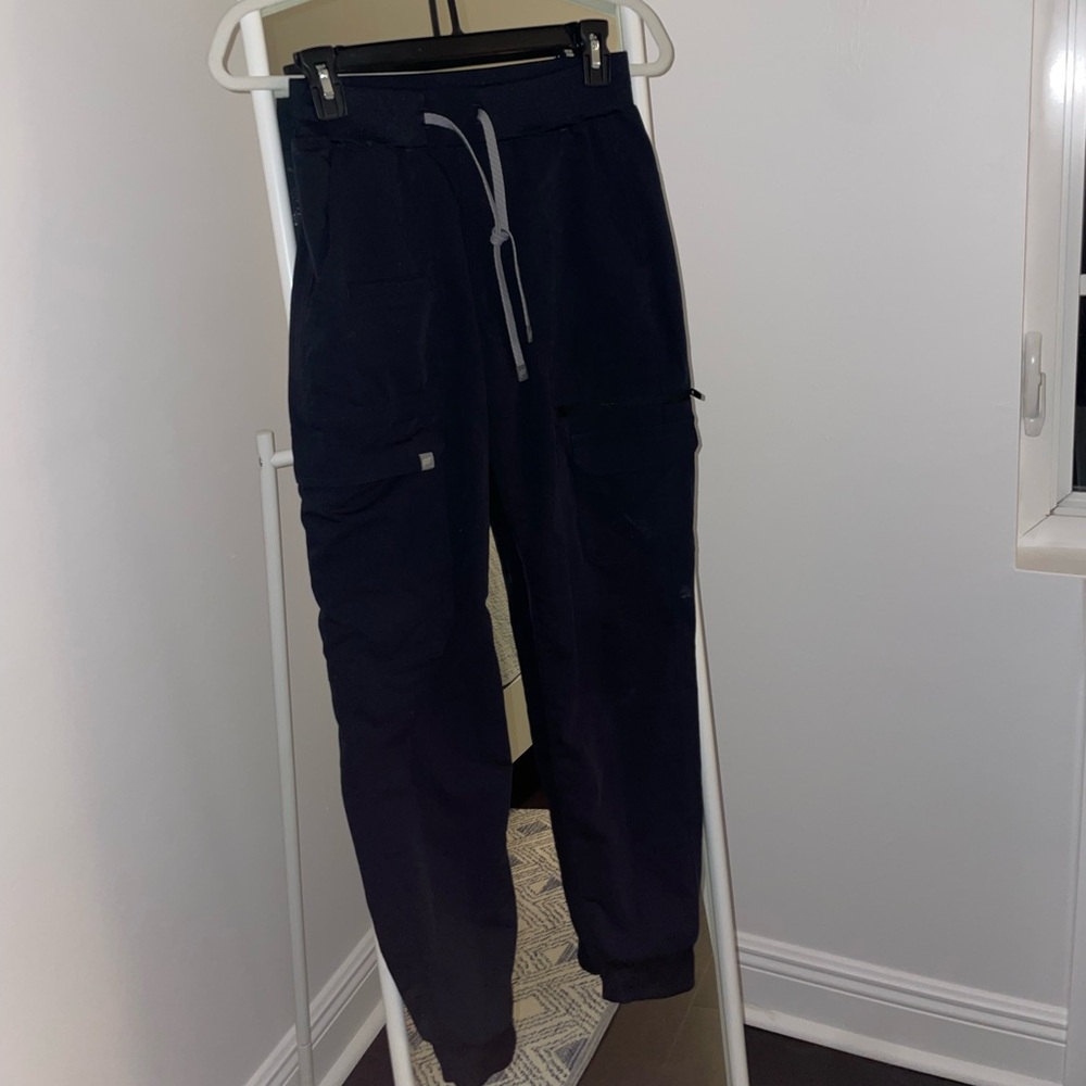 Black scrub pants